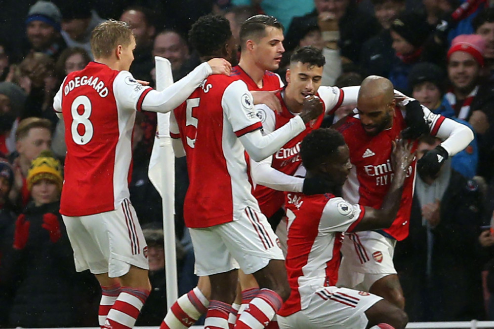 剑南春丨拜仁客场5-0大胜斯图加特，凯恩替补戴帽，莱默尔建功