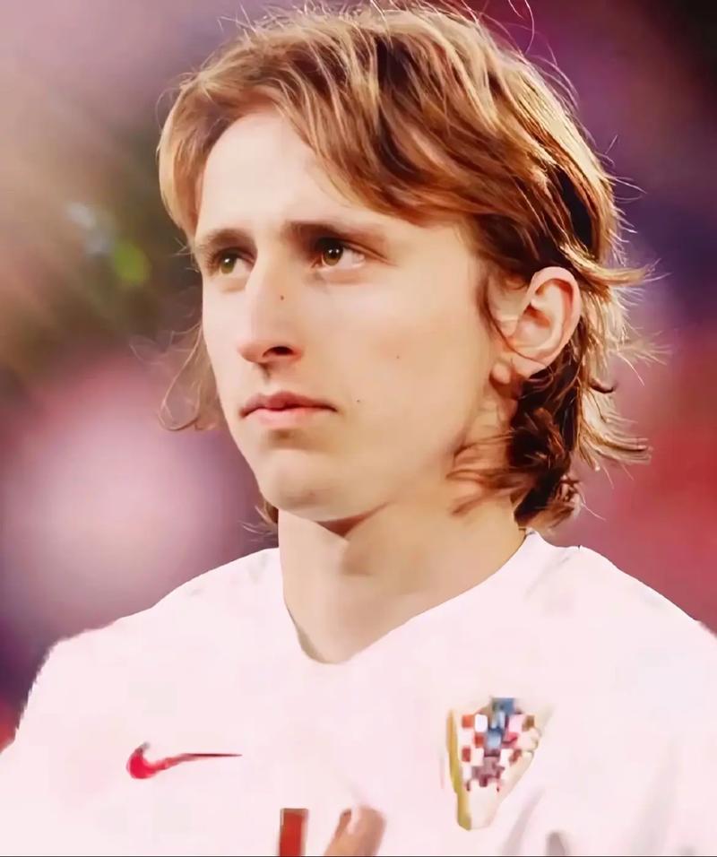 3年蛰伏，1个悬念：郑钦文的2026能否上演王者归来？