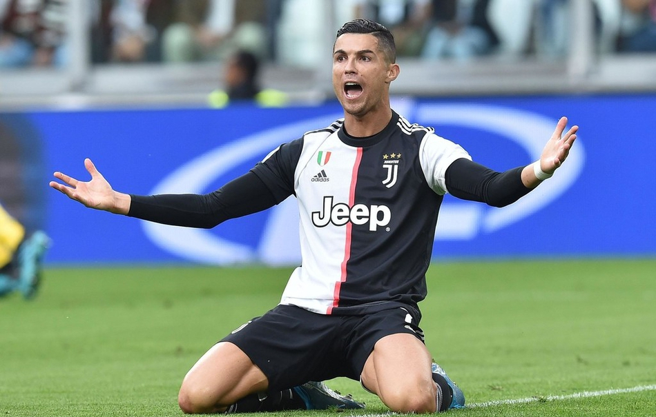 梅开二度+绝杀，C罗当选利雅得胜利vs费哈全场最佳球员