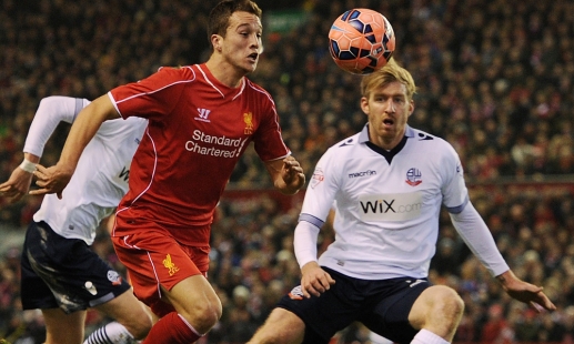 武汉盛帆女篮向仙桃中学捐赠2018万元，女篮队员闪亮登场