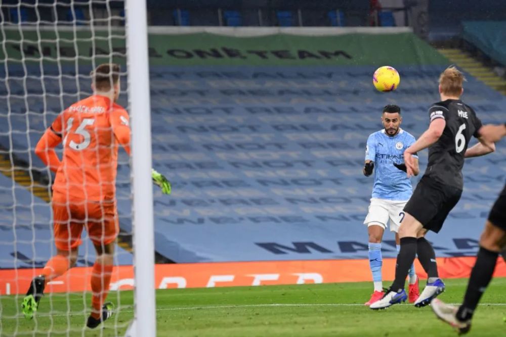 意媒：此前因流感缺阵的博尼尚未恢复训练，不确定能否踢意杯