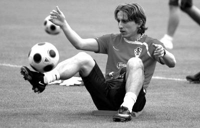 穆尼奥斯：要让外界关注加沙局势；巴斯克代表队世界杯能夺冠