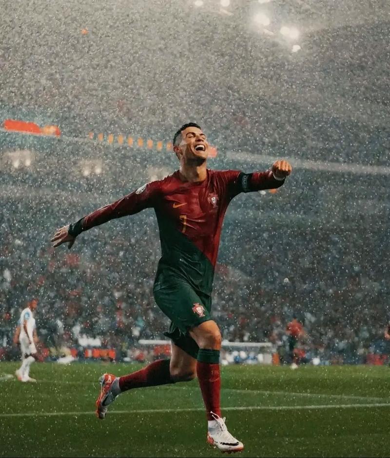 老头儿连续10场联赛踢满90分钟